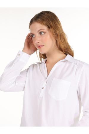 white long sleeve blouse
