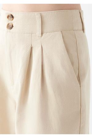 Beige Trousers