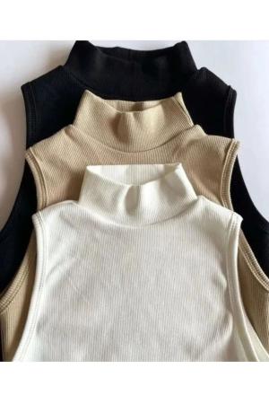 Women's knitted blouse