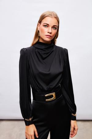 Blouse with sleeve accessory detail
