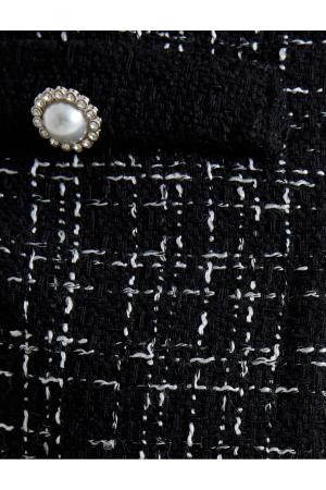 Crew neck sweater with loose details