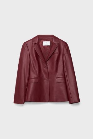 Body-hugging faux leather blazer